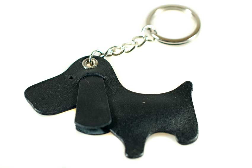 Leather dog key ring in black