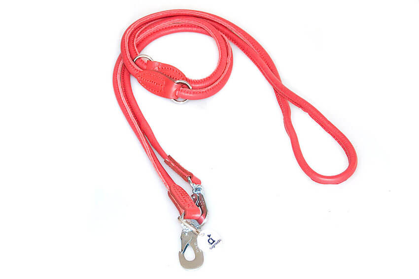 Premium adjustable dog lead from rolled leather