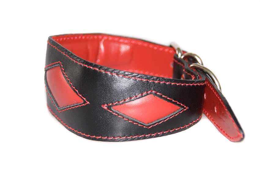 Red rhombi whippet collar