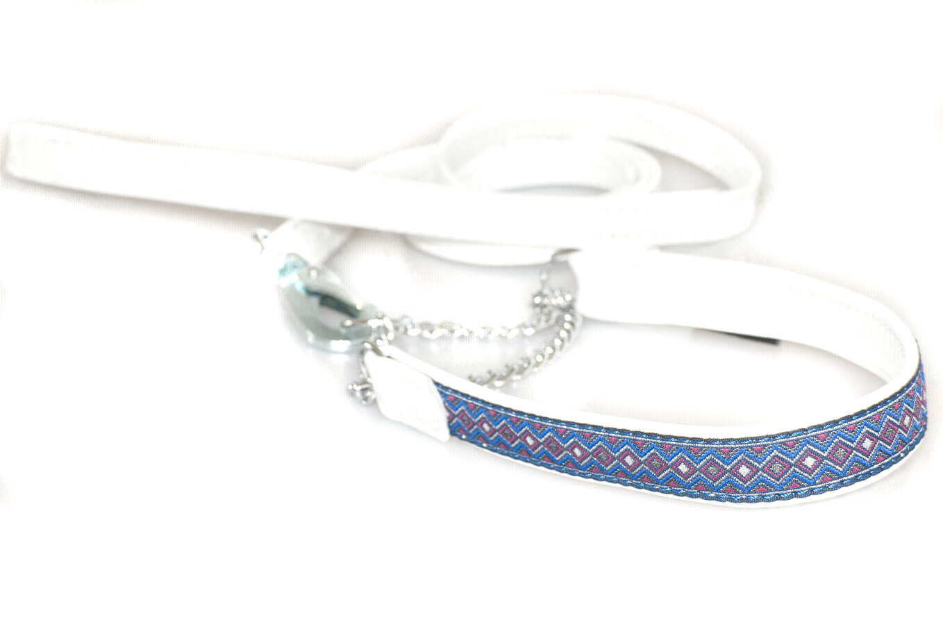 Double stitched white leather show set with ribbon martingale collar